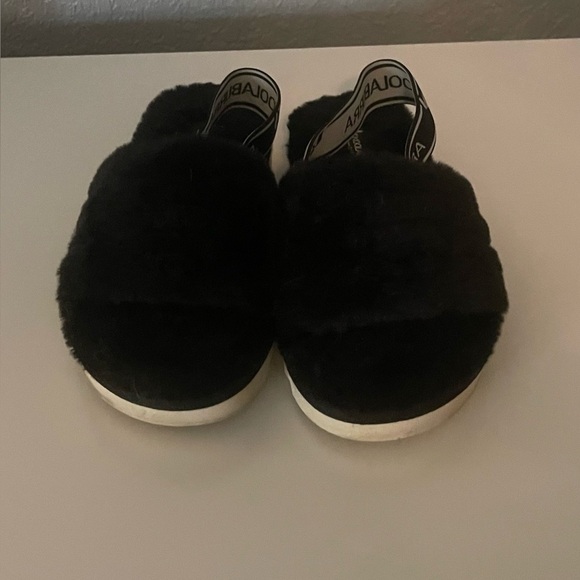 Koolaburra Other - Koolaburra by Ugg Fuzz'n Slingback Slipper Sandals
Black Girls Size 12